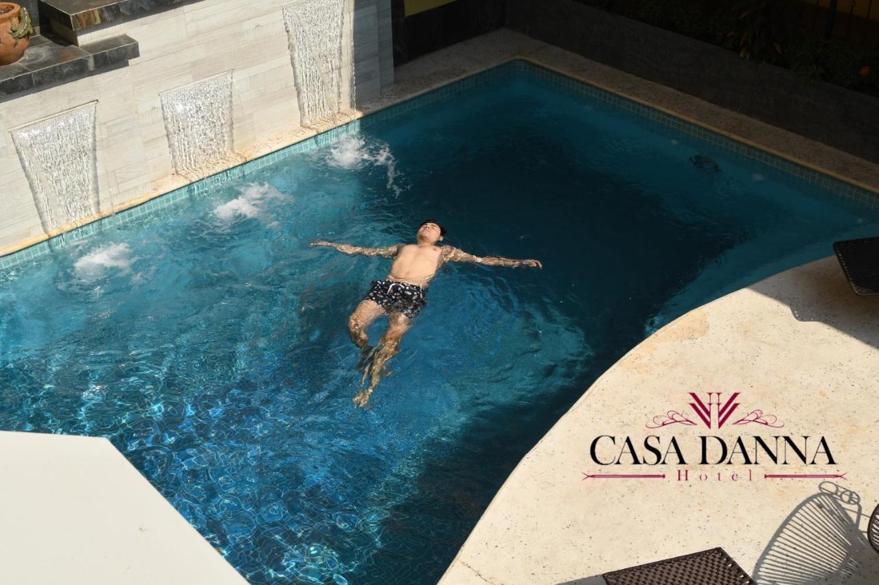 Hotel Casa Danna Colima Exterior photo